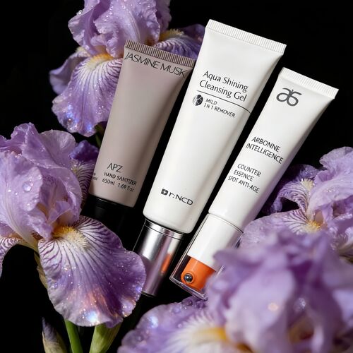 সম্পর্কে সর্বশেষ কোম্পানি খবর বায়ুহীন বোতল বনাম স্ক্র্যাজ টিউবঃ আপনার পণ্যের জন্য কোন প্যাকেজিং ভাল?