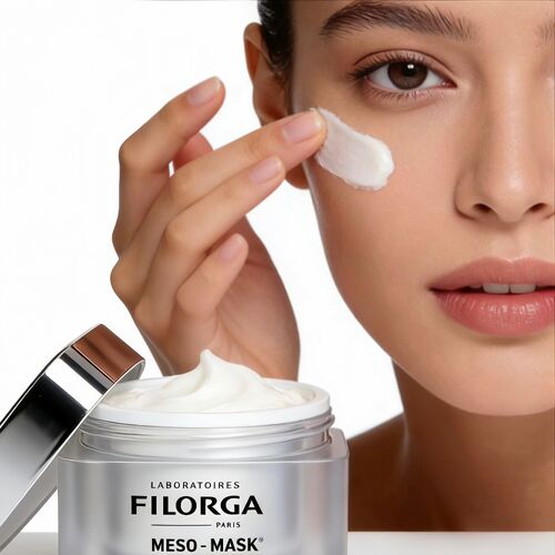 Ultime notizie aziendali su How Cream Jars Are Used in Skincare Industry